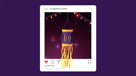 Festive creative posts