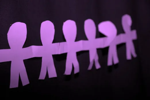 How to spot a fake Social Media Marketer?