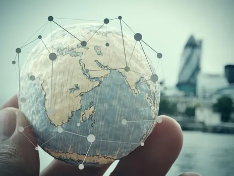 Facebook simplifies Global Advertising for Brands