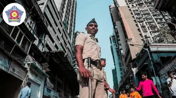 #MumbaiTweets: Inside Mumbai Police Twitter Headquarters