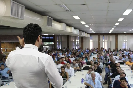 [Event] Social Media for Business Leads at IIT Bombay Campus