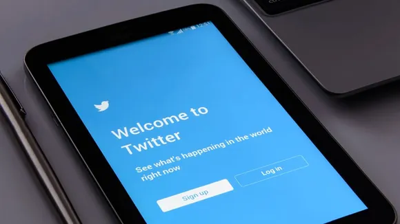 Twitter Live curated pages