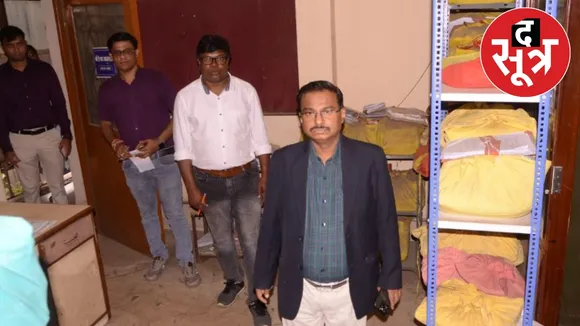 JD office employees locked and disappeared