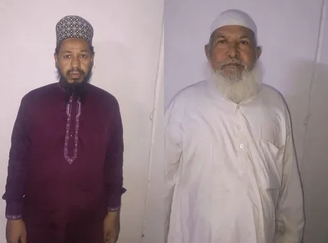 मस्जिद के सदर व इमाम पर पुलिस ने एफआईआर दर्ज की थी।
