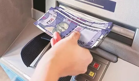 ATM से पैसे निकालने पर बढ़ेगा खर्च, 1 मई से लागू होगा नया चार्ज - Dainik  Savera Times | Hindi News Portal