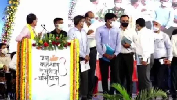 MP: सिंगरौली में खुली भ्रष्टाचार की पोल, शिवराज ने मंच से जनपद CEO को हटाया