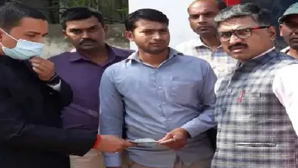लोकायुक्त का शिकंजा: रीवा में पंचायत सचिव 15 हजार की घूस लेते गिरफ्तार, ऐसे किया ट्रैप