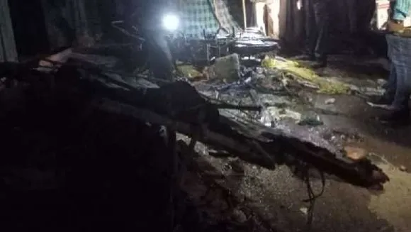 प्रेम प्रसंग में दो पक्षों में विवाद: रायसेन में आगजनी और पत्थरबाजी, ट्रैक्टर समेत वाहन फूंके