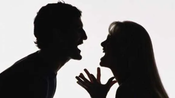 भोपाल: शादी के 15 साल हुए, अब पत्नी ने पति की घर में एंट्री के लिए 7 शर्तें गिनाईं 