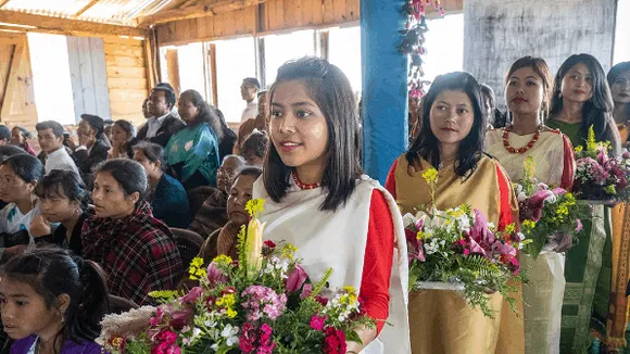 खासी जनजाति: महिलाएं कई मर्दों से शादी कर सकती हैं, बेटी के जन्म पर खुशी मनाते हैं