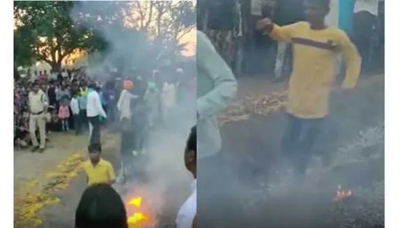 प्रथा या अंधविश्वास?: मंदसौर के गांव में दुर्गा नवमीं के दिन मन्नत पूरी होने पर अंगारों पर चलते हैं