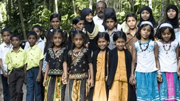 केरल: एक गांव में 400 से ज्यादा जुड़वा, विदेशी भी इसकी रिसर्च करने आते हैं
