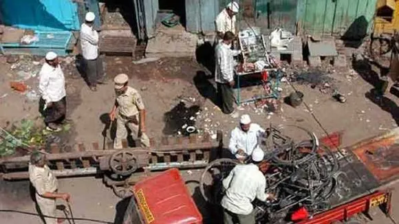 मालेगांव केस: गवाह बोला- ATS ने टॉर्चर किया, योगी-RSS का नाम लेने का दबाव बनाया
