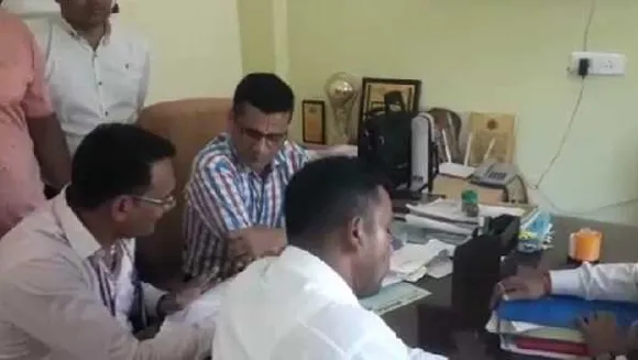कार्रवाई: JD समेत 3 लोग 21 हजार की घूस लेते धराए, अपने विभाग की प्यून से मांगा था पैसा
