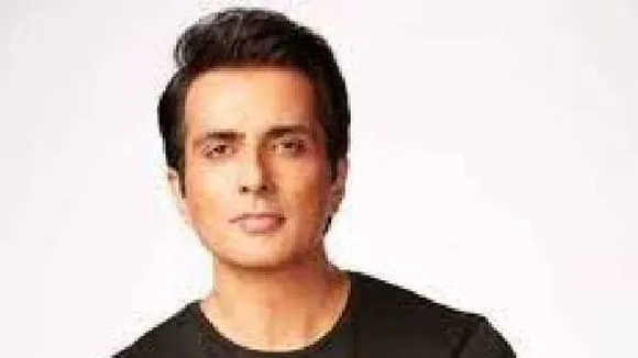 मसीहा की IT जांच: सोनू सूद बोले कर भला तो होगा भला, CM केजरीवाल ने किया सपोर्ट