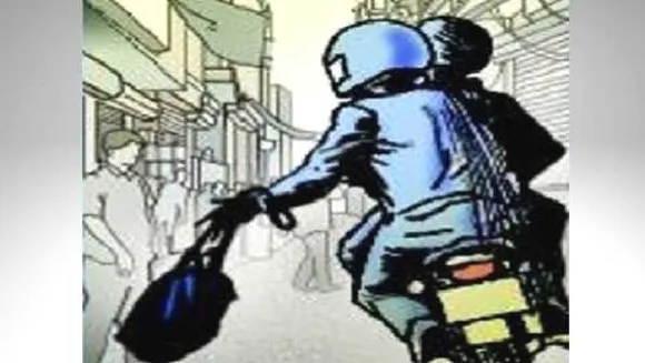 ग्वालियर: 70 साल की बुजुर्ग से लूट, पुलिस ने दोनों को अरेस्ट किया, सामान बरामद