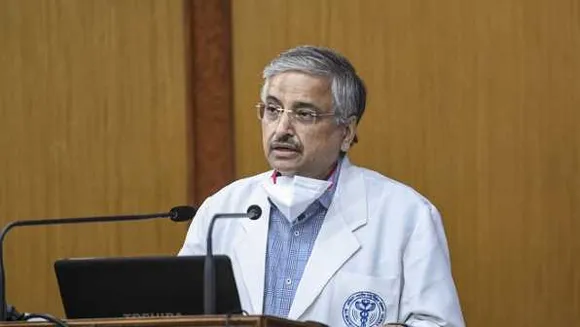 AIIMS चीफ का बड़ा बयान: कोरोना के कई वैरिएंट्स अभी और आएंगे, बूस्टर डोज की पड़ेगी जरूरत
