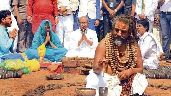 उपचुनाव में कम्प्यूटर बाबा की एंट्री: संतों के साथ कांग्रेस प्रत्याशियों के प्रचार में उतरेंगे