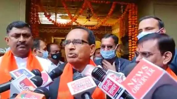 शिवराज का सवाल: कांग्रेसी राज्य चुप हैं, पेट्रोल, डीजल से वैट क्यों नहीं हटा रहे?