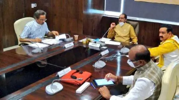 MP कैबिनेट फैसले: कोचिंग 100% क्षमता के साथ खुलेंगी, शादी में 200-300 लोग जुट सकेंगे 