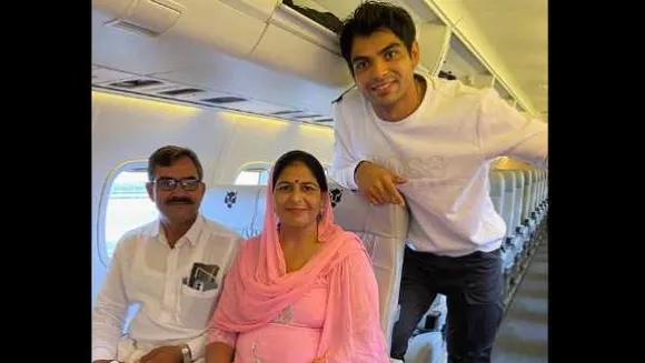
Dream Comes True: पहली बार मां-पापा को प्लेन में बैठाया, सबका आभारी- नीरज चोपड़ा