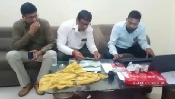 कार्रवाई: नेपानगर SDM का दलाल 1 लाख, खकनार में बाबू 30 हजार, भिंड में 4000 की घूस लेते ट्रैप