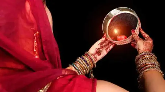 हमारी परंपरा: त्याग के आनंद और दांपत्य की पवित्रता का पर्व है करवाचौथ- प्रवीण कक्कड़