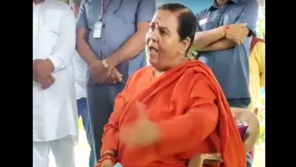 MP: उमा बोलीं- ब्यूरोक्रेसी हमारी चप्पल उठाती है, U टर्न लेकर कहा- मैं तो बचाव कर रही थी