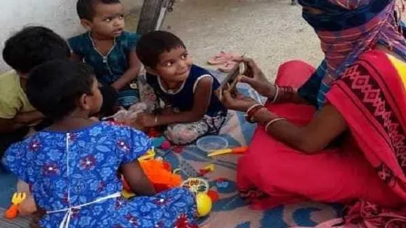 MP में कुपोषित आंगनबाड़ियां: न भवन और न ही बच्चों को पढ़ने की सामग्री, पानी का भी नहीं इंतजाम