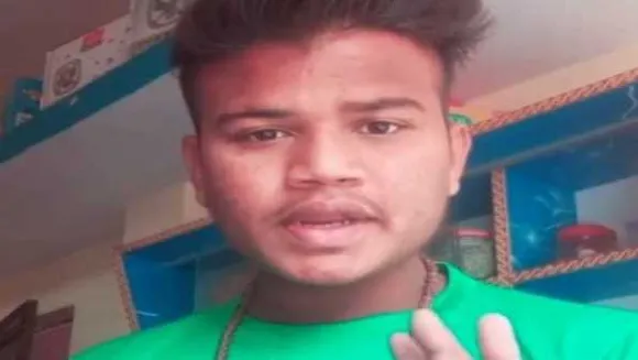 जानलेवा शौक: 10वीं का छात्र फंदा लगाकर फांसी लगाना सिखा रहा था, स्टूल फिसला तो जान गई
