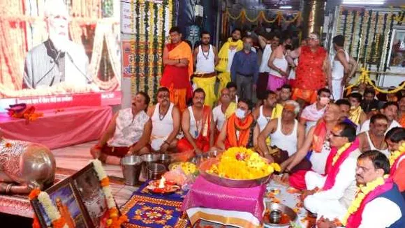उज्जैन: मोदी का LIVE देखते हुए शिवराज ने महाकाल मंदिर में पूजा की, शिवरात्रि को लेकर बड़ा ऐलान
