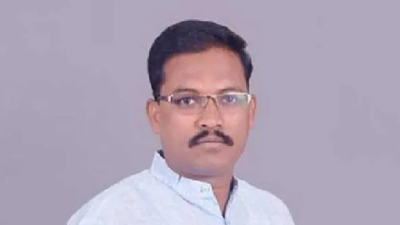 कांग्रेस MLA की तहसीलदार को धमकी: 62 तक नौकरी करनी है, बाबू बनाकर रखूंगा
