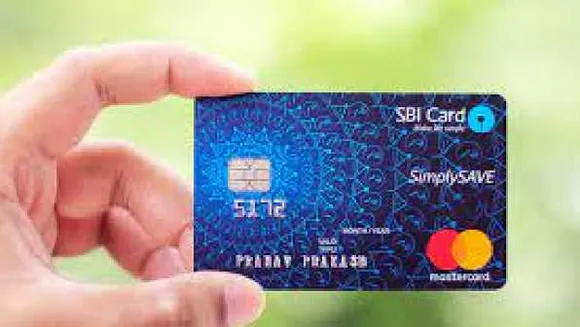 SBI Credit Card: EMI से पेमेंट करना पड़ेगा महंगा, हर खरीदी पर लगेगा प्रोसेसिंग चार्ज
