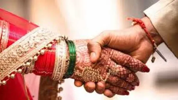 कैबिनेट प्रस्ताव: लड़कियों की शादी की उम्र 18 से बढ़ाकर 21 साल होगी, आधार से लिंक होगा वोटर ID