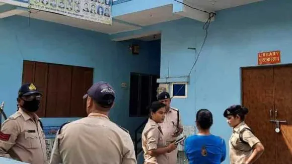 55 साल के ट्यूटर की करतूत: कोचिंग में छात्रा को बेहोश करके MMS बनाया, 9 महीने तक दुष्कर्म