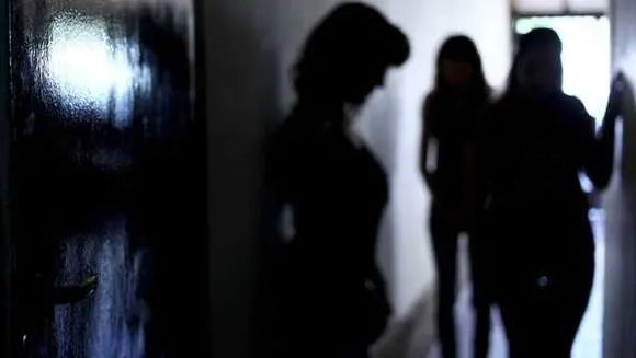 इंदौर में सेक्स रैकेट: बबलू गर्लफ्रेंड बनाकर धंधे में धकेल देता था, 100 से ज्यादा प्रेमिकाएं
