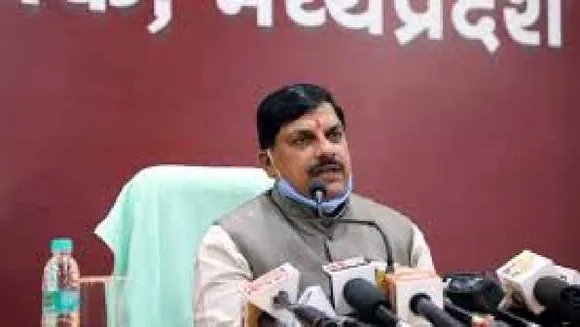 MP: प्राइवेट और सरकारी कॉलेज में ऑफलाइन क्लास जारी रहेगी, छात्रों ने किया फैसले का विरोध