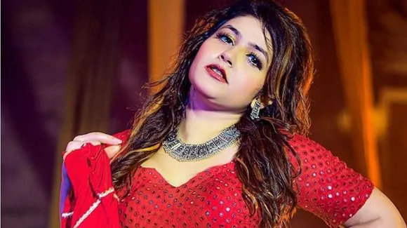 बिग बॉस फेम गौरी नागोरी ने ज्वॉइन की आप, देखें कौन हैं ये राजस्थान की 'शकीरा'