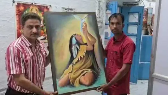 MP में कैदी का कारनामा: 14 साल की सजा काट रहे कैदी ने दिखाया हुनर, जेल अधीक्षक बने फैन