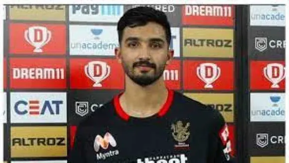 RCB की कमान: कोहली के बाद पडिक्कल बन सकते हैं कप्तान, आशीष नेहरा ने सुझाया नाम