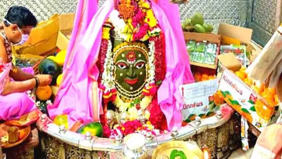 रक्षाबंधन स्पेशल: दुनिया में सबसे पहले राखी महाकाल को बांधी जाती है ,जानें कैसे बनती है राखी
