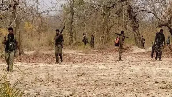 महाराष्ट्र: गढ़चिरौली के जंगलों में पुलिस और नक्सलियों की मुठभेड़, 26 नक्सली मारे गए
