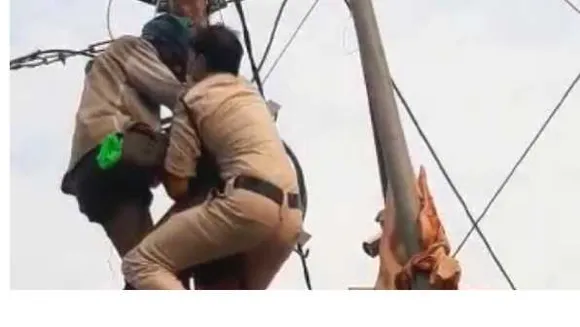 रिश्ते तार-तार: बेटे के पीटने से परेशान पिता की बिजली के खंभे पर फांसी लगाने की कोशिश