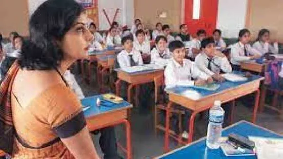 MP में प्राइवेट स्कूलों का फैसला: कोरोना से पेरेंट्स गंवाने वाले बच्चों से ली जाएगी 50% फीस