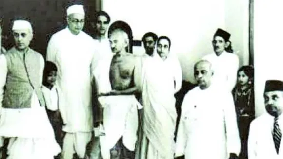 136 साल की कांग्रेस: ब्रिटिश ने रखी नींव, जानें सेफ्टी वॉल्व से आजादी दिलाने वाली पार्टी तक