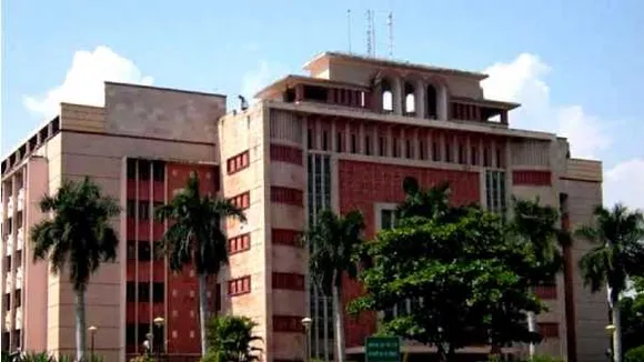 MP: राज्य प्रशासनिक सेवा के 35 अधिकारियों के तबादले, जानिए रोक के बाद कैसे ट्रांसफर
