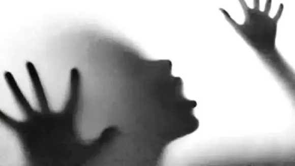 छेड़छाड़ का विरोध: दबंगों ने गर्म चाकू से दाग दी महिला की आंखें, पहले भी की थी मारपीट
