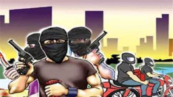 छत्तीसगढ़: दुर्ग में बदमाशों का खौफ, शोभायात्रा में खुलेआम पिस्टल लहराते नजर आए