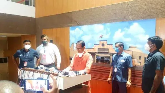MP विधानसभा सत्र: 4 दिन का सत्र डेढ़ दिन चला, हंगामे के बीच सरकार ने 7 बिल पास करा लिए
 