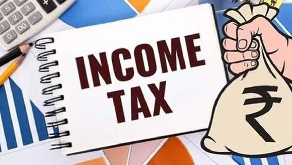 छत्तीसगढ़ में IT रेड: 5 शहरों में पूर्व अफसर और कारोबारियों के ठिकानों पर कार्रवाई